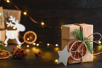 Что подарить на Новый год: подборка идей на сумму от двух до трёх тысяч рублей
