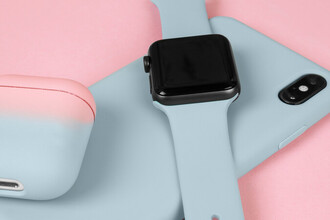 10 полезных аксессуаров для смартфона: выберите лучшие гаджеты