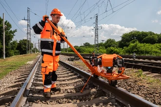 Секрет странной тележки: как железнодорожники таскают 300 кг