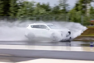 Ikon Autograph: Тест-драйв новых шин — что осталось от легендарной «Хакки»?