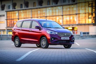 Suzuki Ertiga: ностальгический кросс-вэн для большой семьи. Наш обзор