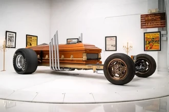 Легальный автомобиль-гроб на дорогах: как он устроен и сколько стоит