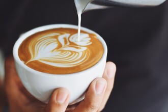 Кофе и чай против инсульта: сколько пить, чтобы защитить мозг от деменции