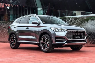 Самые экономичные китайские кроссоверы: гибриды и бензиновые модели