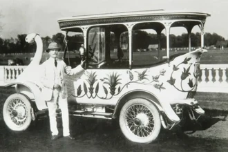 Swan Car: самый странный автомобиль в истории, который пугал людей паром