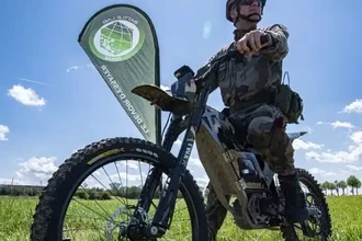 Почему армии мира пересаживаются на бесшумные электровелосипеды