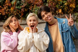 Меняет ли имя нашу внешность? Как стереотипы формируют черты лица с годами