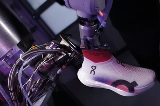 Кроссовки из баллончика: безумная идея или технология будущего?