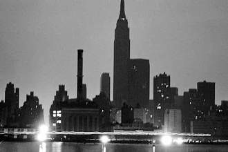 Как блэкаут 1977 года превратил Нью-Йорк в город хаоса и грабежей