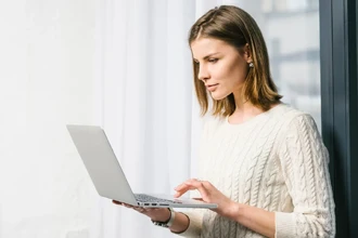 Виртуальный помощник с ИИ для соцсетей: как он будет создавать контент