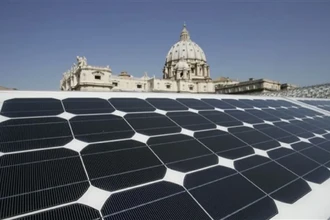 Ватикан станет на 100% солнечным: как Папа Римский запускает энергетическую революцию