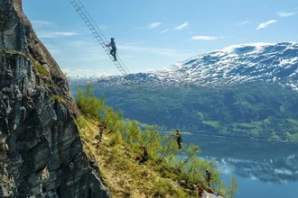 Парящая лестница в Норвегии: 120 ступеней над бездной фьорда