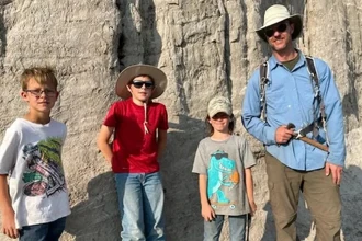 Находка века: дети нашли скелет подростка тираннозавра в Северной Дакоте