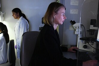 Клеточная терапия восстановила роговицу глаза после тяжелых ожогов