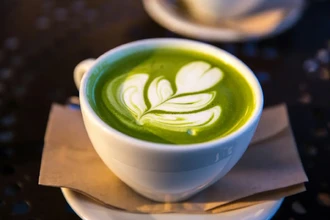 Чай матча защищает десны: научное открытие о пользе полоскания рта