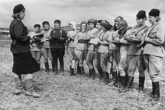 «Ночные ведьмы»: как летчицы на фанерных бипланах стали кошмаром для вермахта