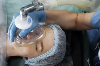 Анестезия нового поколения: система с автоподстройкой дозы для безопасности