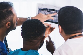 Искусственный интеллект в лечении почек: как алгоритмы предсказывают болезни