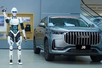 Chery представила человекоподобного робота Mornine для презентации авто
