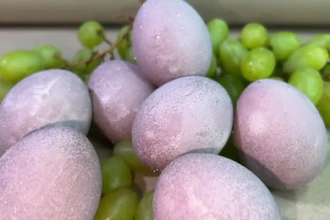 Пасхальные яйца с винным блеском: необычный способ покраски