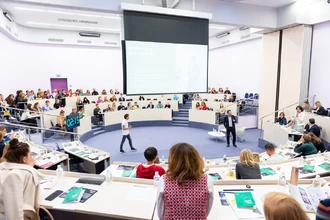 «ТехИнсайдер» и СКОЛКОВО запускают лекторий о науке и технологиях