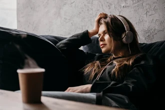 Почему нам нравится грустить? Учёные нашли неожиданную причину