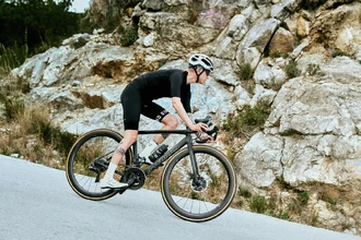 Техника безопасного спуска с горы на велосипеде: советы новичкам