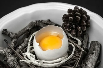 Стоит ли пить сырые яйца: неожиданная польза и серьезные риски