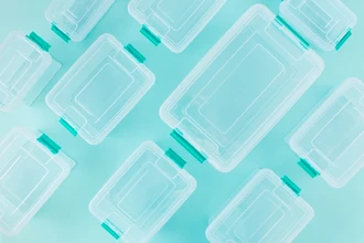 6 вещей, которые категорически нельзя хранить в пластиковых контейнерах