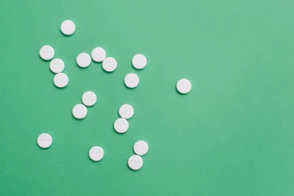 Аспирин для сердца: новое исследование предупреждает о рисках для многих пациентов