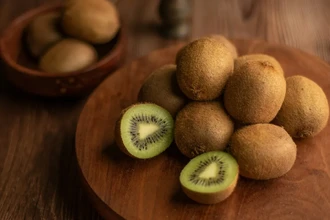 Исследование: киви улучшает настроение быстрее, чем витамин C в таблетках
