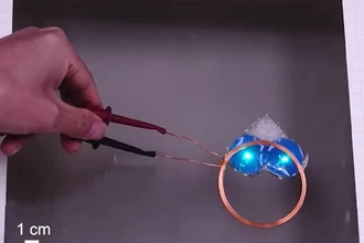 Мягкий робот без батареек проверяет качество воды в трубах