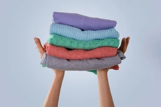 Как правильно стирать шерсть и кашемир: инструкция для идеального ухода