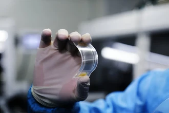 Новая метаткань с климат-контролем: сама греет в холод и охлаждает в жару