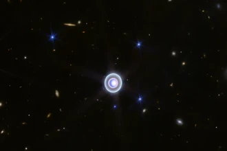 «Джеймс Уэбб» показал Уран с кольцами, штормами и 14 спутниками в одном кадре