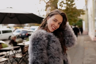 Современные альтернативы шубе: как согреться зимой стильно и этично