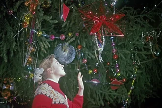 История Нового года в СССР: как и когда вернули главную ёлку