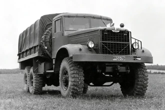 ЯАЗ или КрАЗ? История грузовика с медведем на капоте