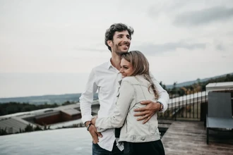 Почему мужчины проигрывают женам в играх? Стратегия для счастливых отношений