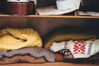 Как выбрать зимний свитер: разбираем материалы от шерсти до кашемира