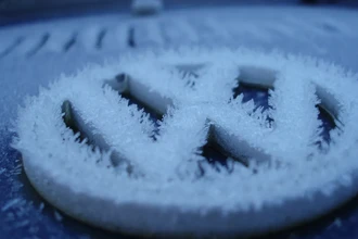 Запуск двигателя в мороз: 3 забытых правила для аккумулятора