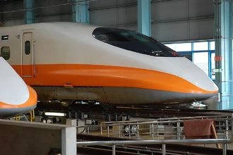 Куда пропали грузовые поезда-пули? Почему почта едет быстрее угля