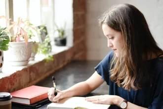 Исследование: у студентов выше риск депрессии по сравнению с нестудентами