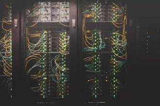 Защита данных от будущего: в России запустили блокчейн с квантовой криптографией