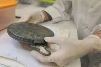 Погребение греческой гетеры с зеркалом найдено под Иерусалимом