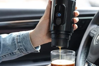 Что подарить путешественнику: 5 практичных и компактных вариантов